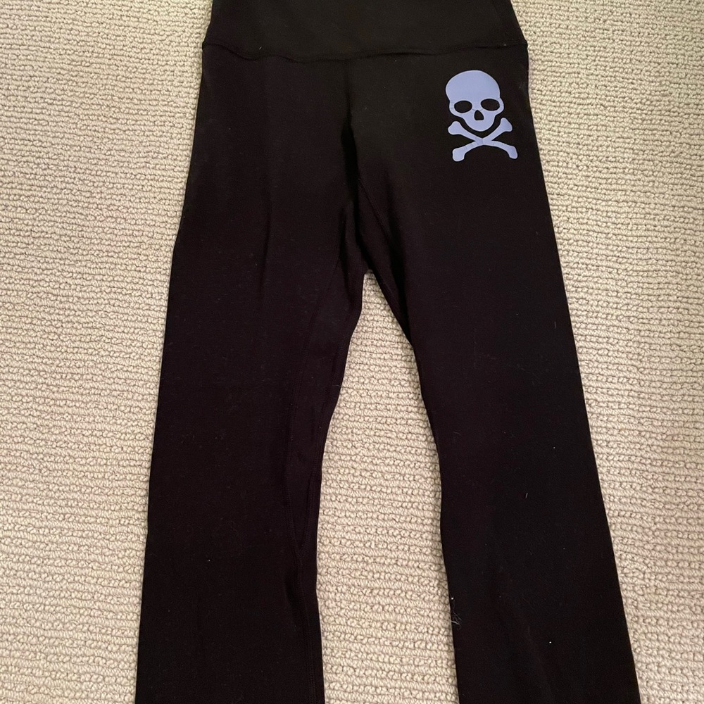LULULEMON X SOUL CYCLE SKULL LEGGINGS